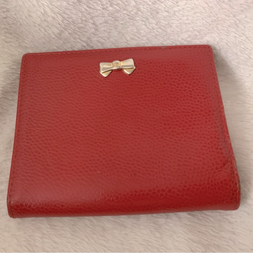 Vintage Nina Ricci Bi-fold kiss lock wallet